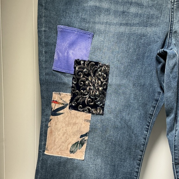 LOGO Lori Goldstein Velvet Patchwork Boyfriend Jeans Straight Stretch Size 28WP - Picture 4 of 11